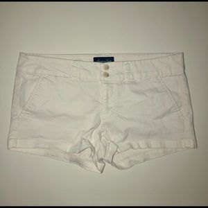 American eagle white cream shorts size 8 stretch